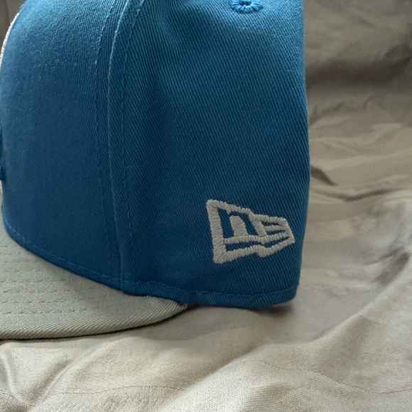 New Era Blue and Gray Cap with Lion Logo - Picture 2 of 2